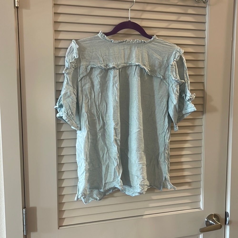 ⏩ Flowy Blue Blouse